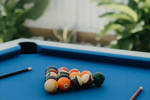 Billiard Balls & Racks