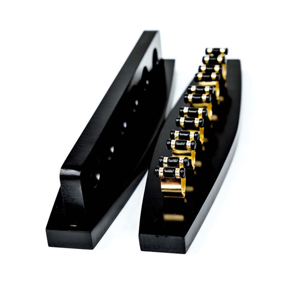 Stylish Wooden Cue Rack Metal Clips 6