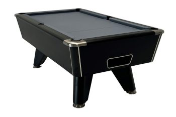 Ball return pool table