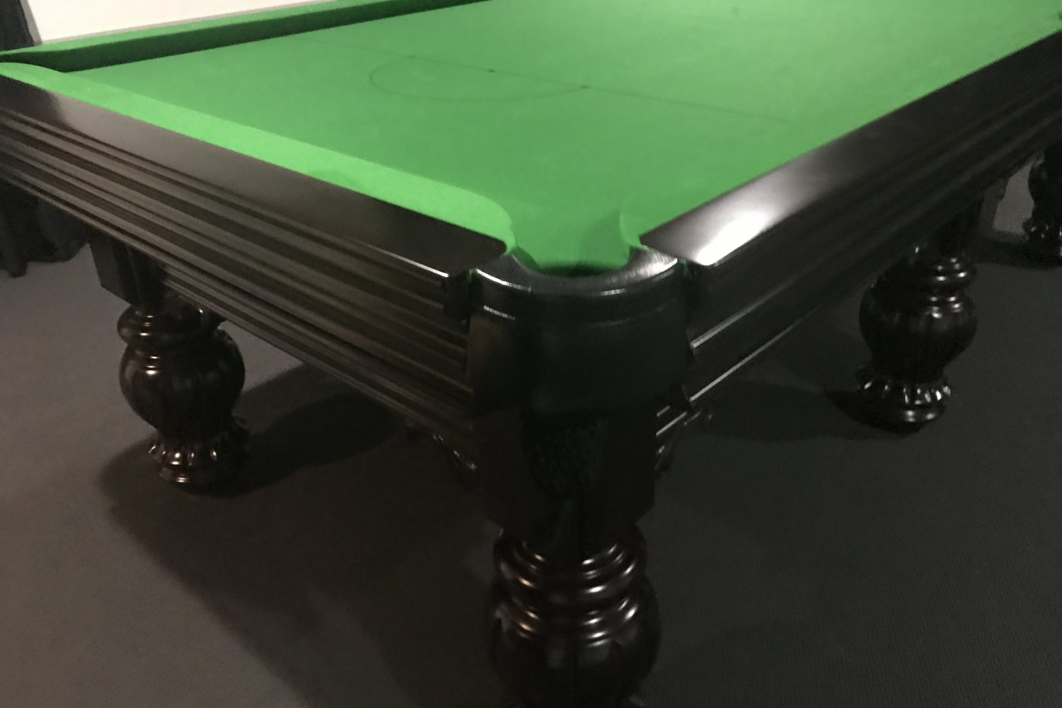 Grand Duke Traditional Pool Table - Image 10