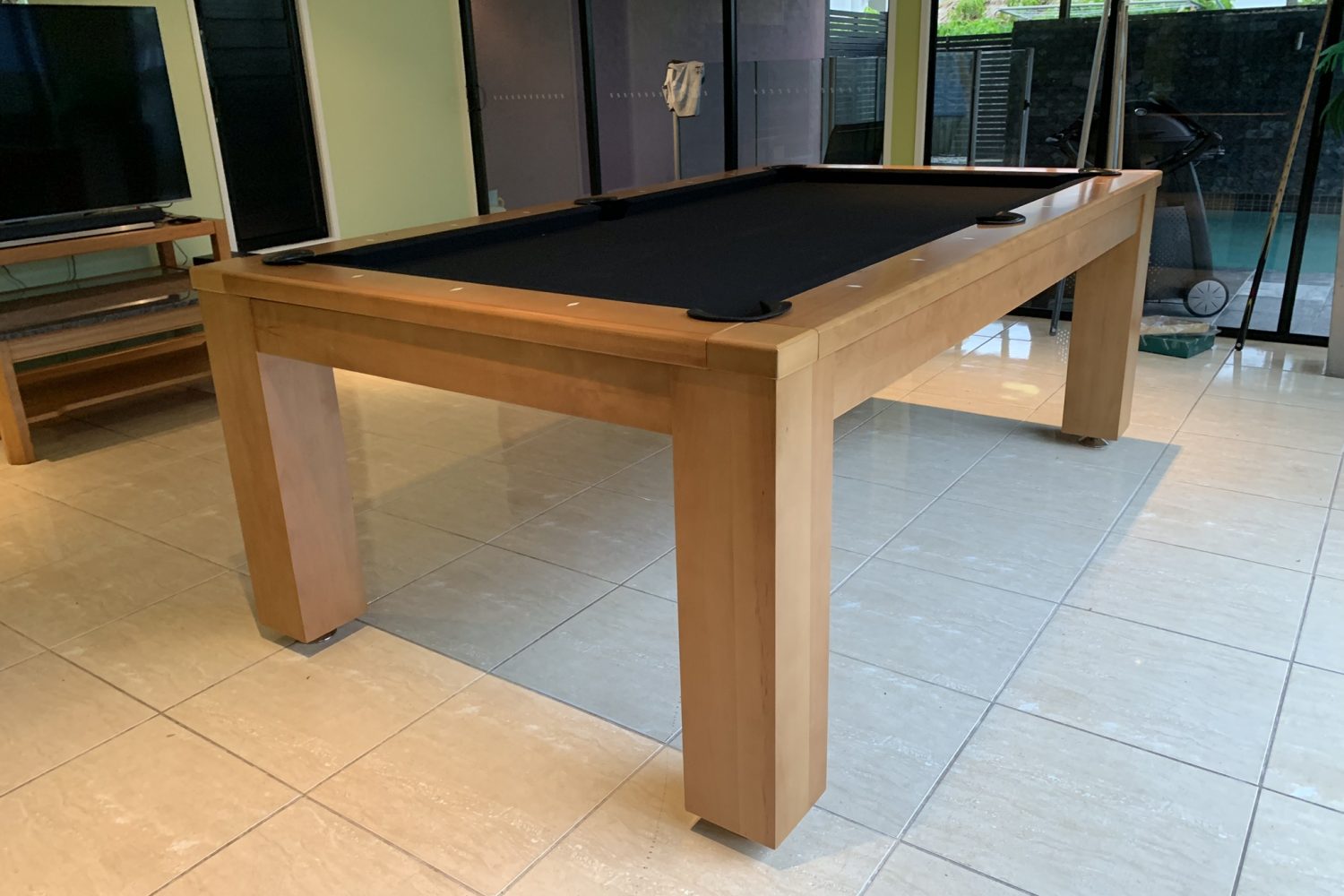 Krenice Dining & Pool Table Combo - Image 10