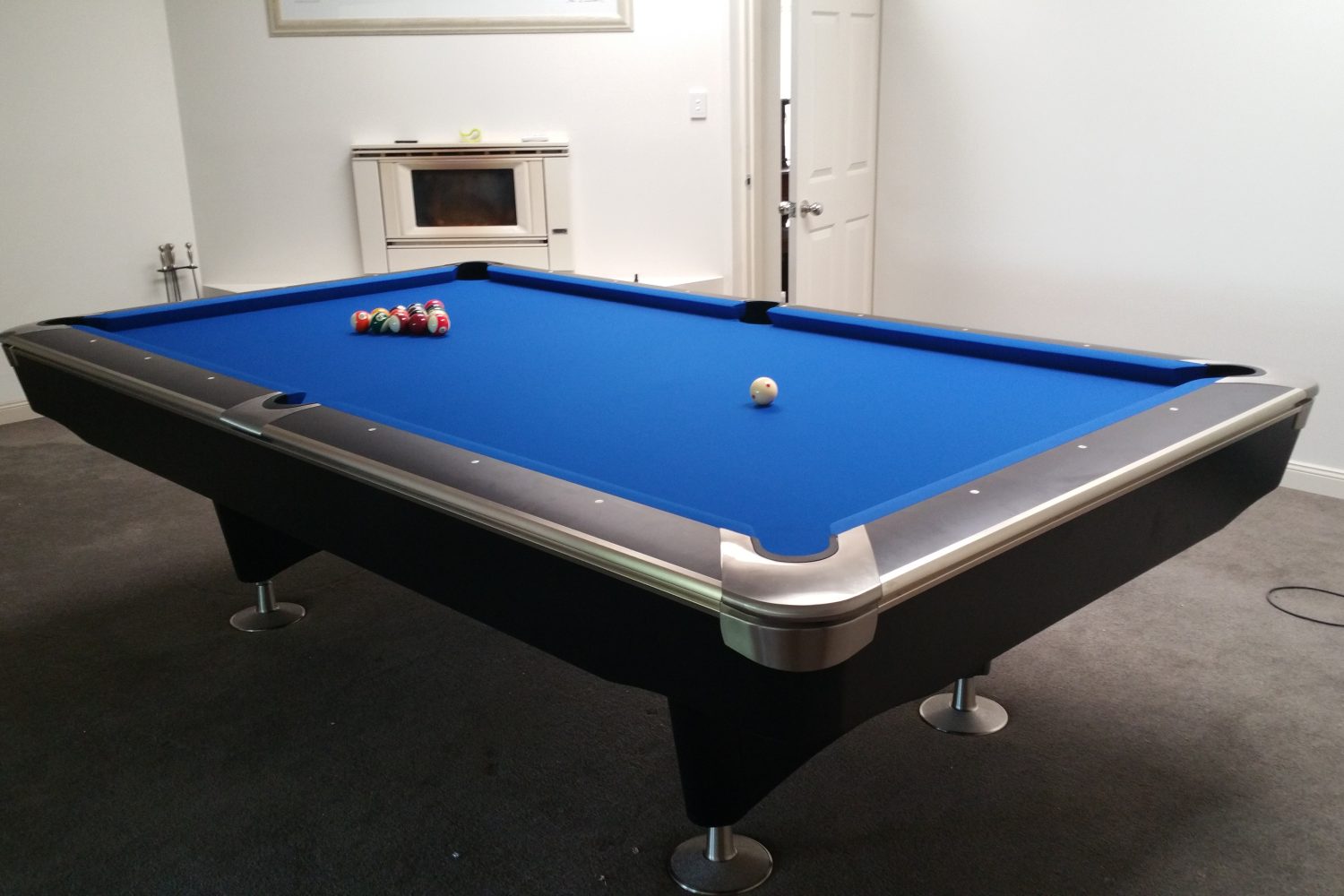 Terminator 9-Ball Pool Table - Image 15