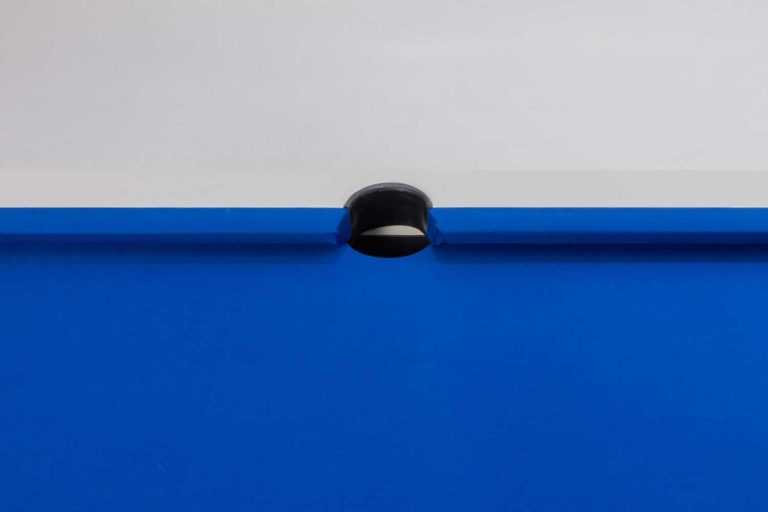 Cross Over Outdoor Pool Table - Image 5